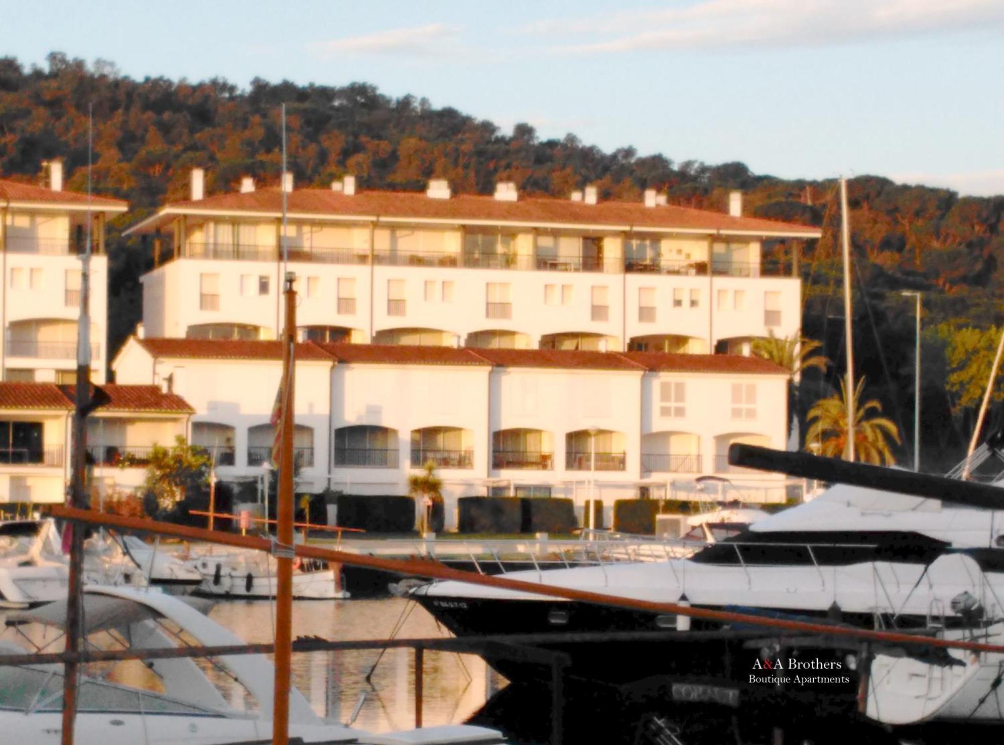 A&A Brothers Boutique -Port D'Aro Sa Conca-